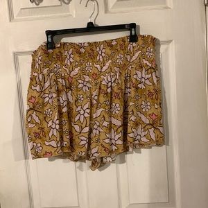 Shorts from Aerie. Size xl. Elastic waist. Tan with brown white and pink.